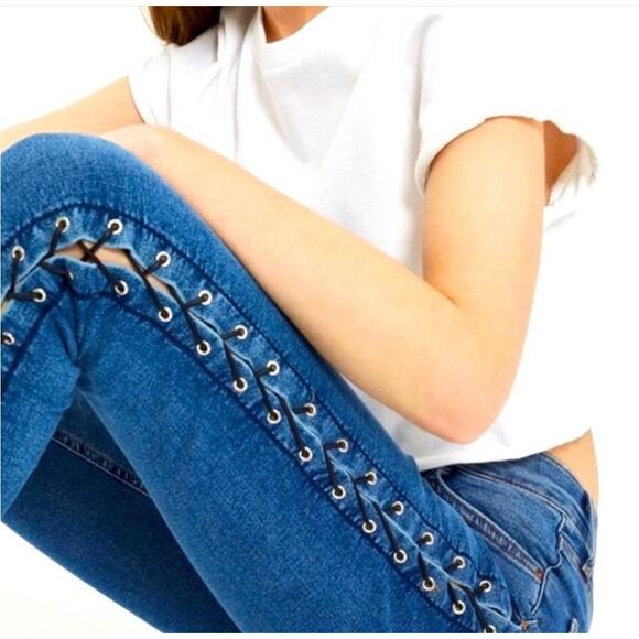 Topshop Denim - Topshop Moto Jamie high waisted side lace up jeans sz 25